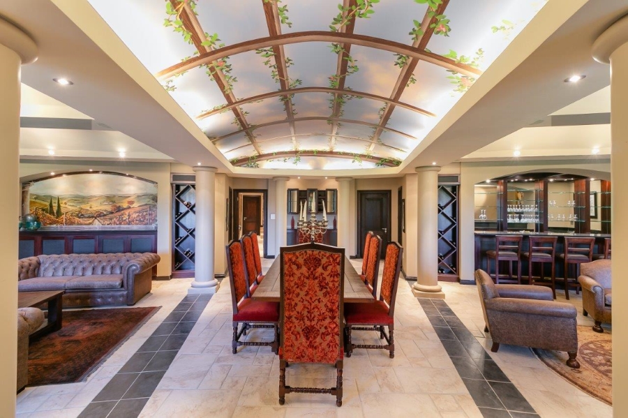 5 Bedroom Property for Sale in Pezula Golf Estate Western Cape